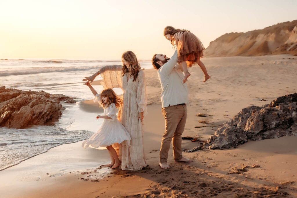 Laguna Beach with Kids: A Family-Friendly Guide to Beaches, Tide Pools, and Coastal Views